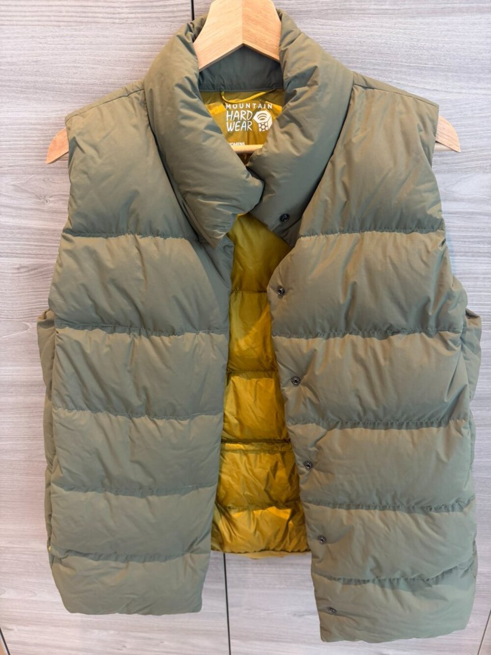 Mountain Hardwear - Glacial Storm - Duck Down Puffer Vest - M - Olive (Green)
